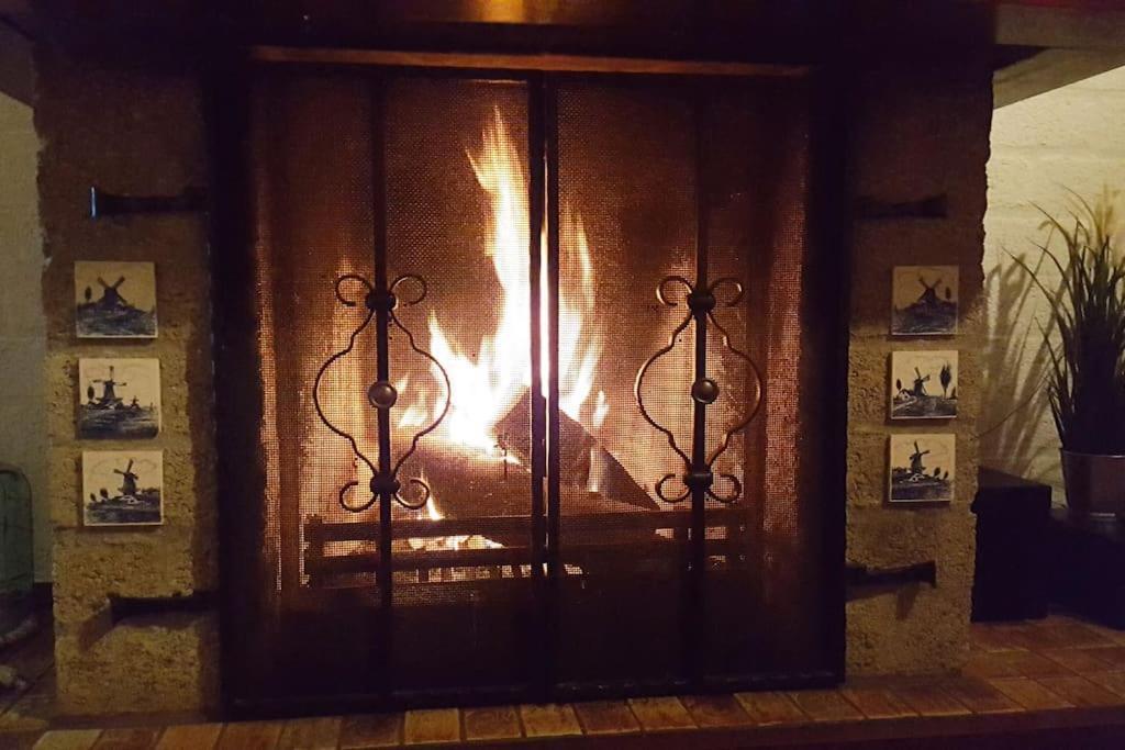 Welkom In Dekreek V59, Dem Freundlichen Ferienhaus Брёйниссе Экстерьер фото